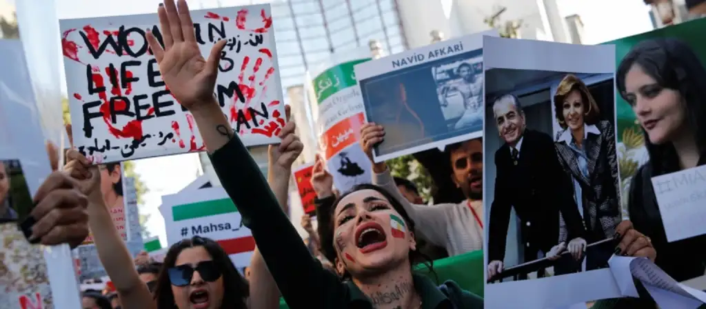 Iran crisis 2026 Trump threats protests Venezuela operation political situation explained